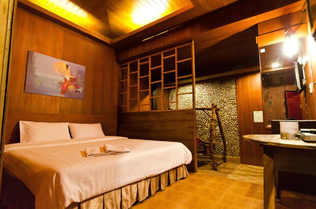 Eight Plus Hotel Bangkok Zimmer foto